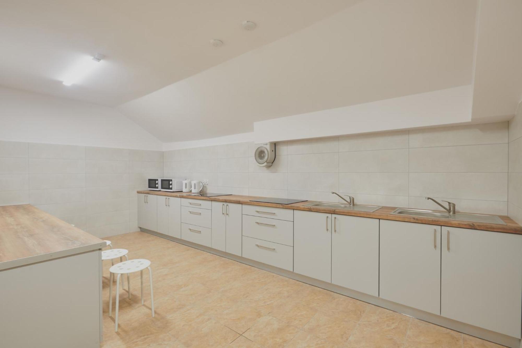 Hostel L44 Новий Тарг Екстер'єр фото